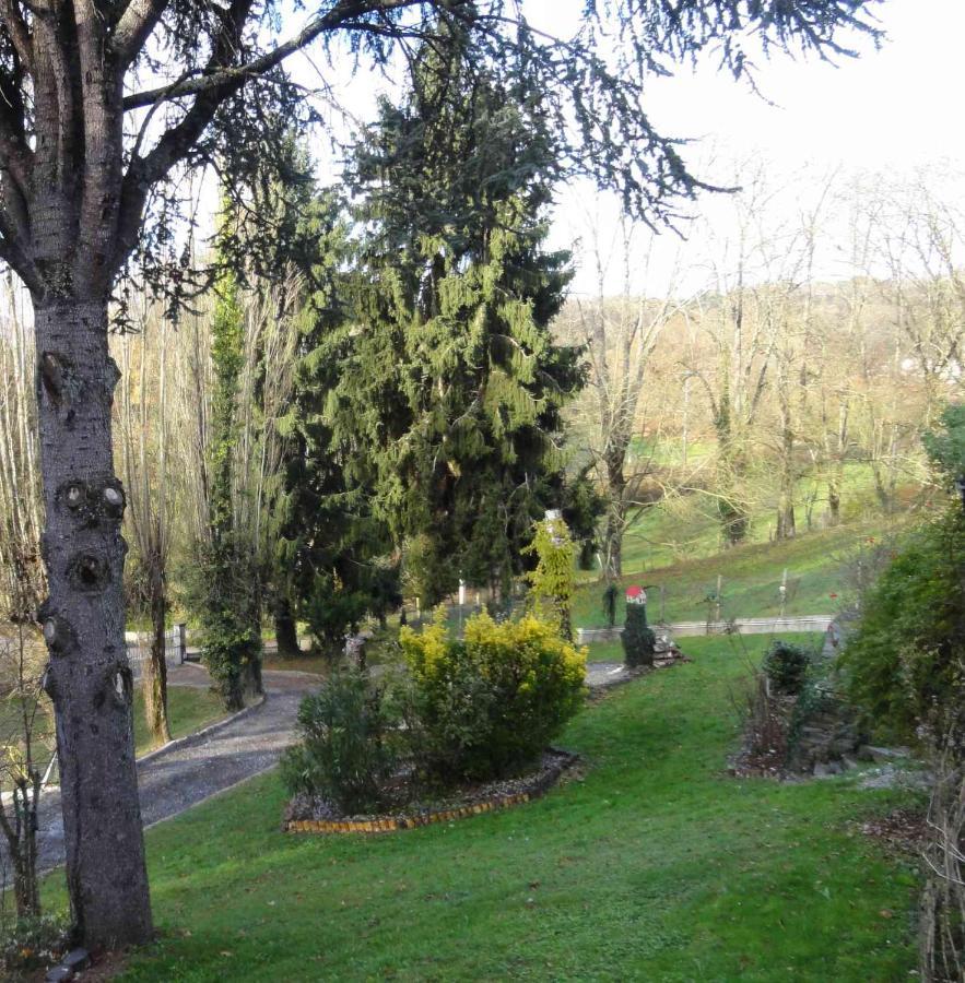 La Demeure Aux Pins Lourdes Exterior foto